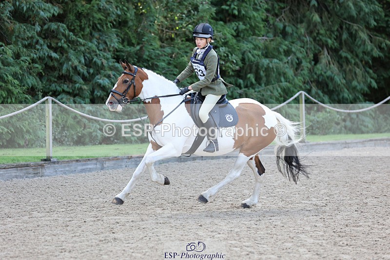 240823X-091446-14464 - 60cm R1 8.30 to 10.00