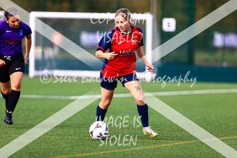 1DX30781 - 2025-10-05 FC Abbey Meads Ladies V Purton  Kingsdown FC Ladies