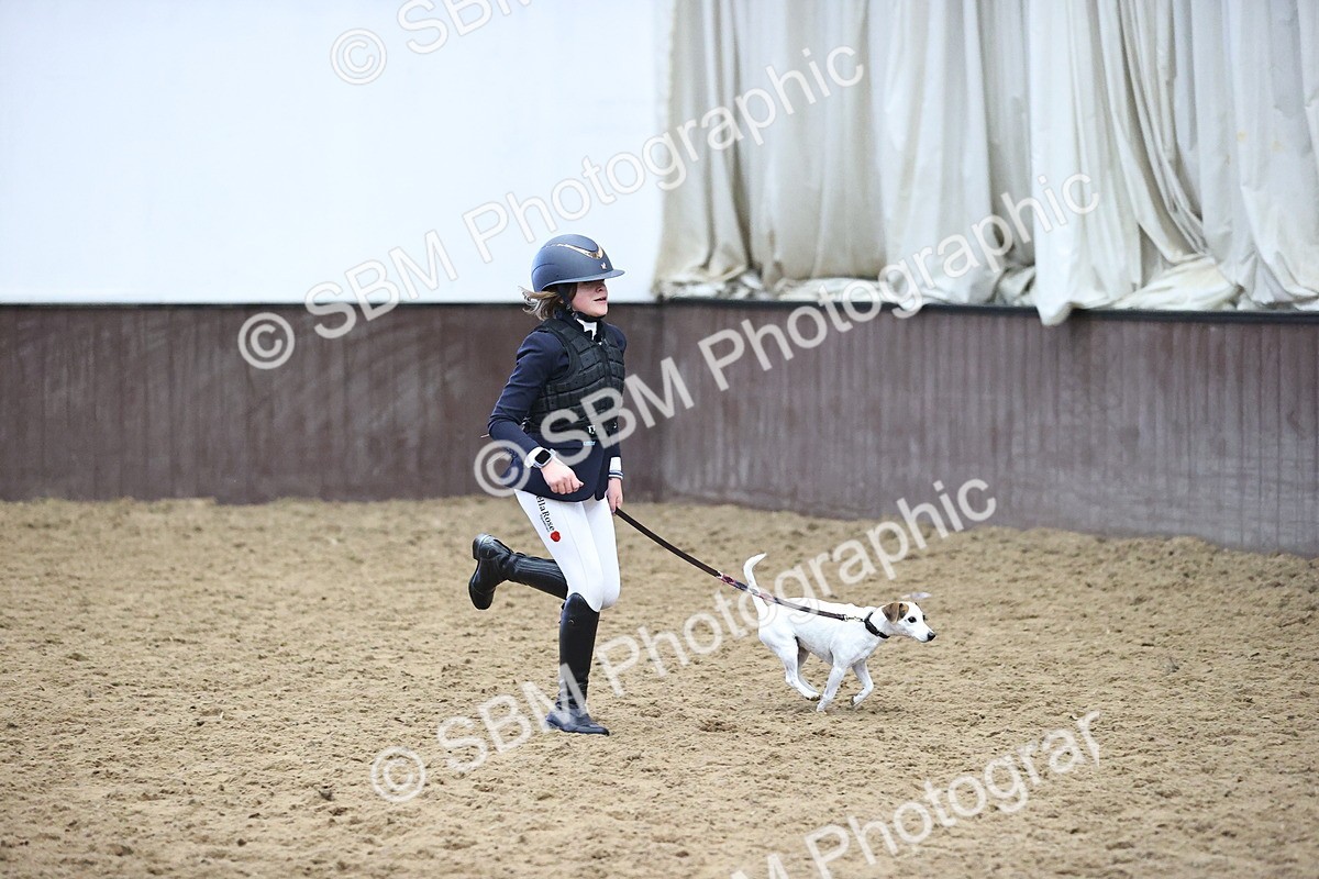 SBM_001577 - Class 3 - Horse & Hound 60cm