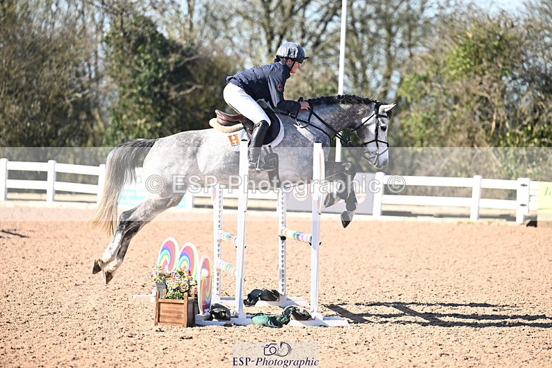 260318B-101240-00051 - Clear Round & Brit Nov 90cm