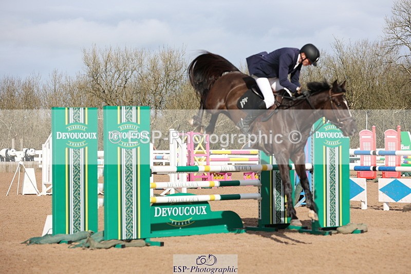 240223A-115741-01018 - Cls 4 Snr 1.05m Open