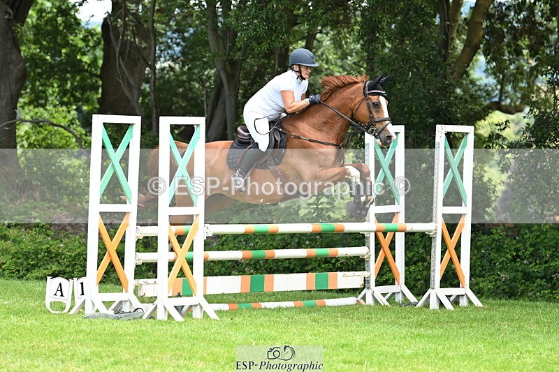 250704A-114106-07332 - Cls 25 Snr British Novice and 90cm