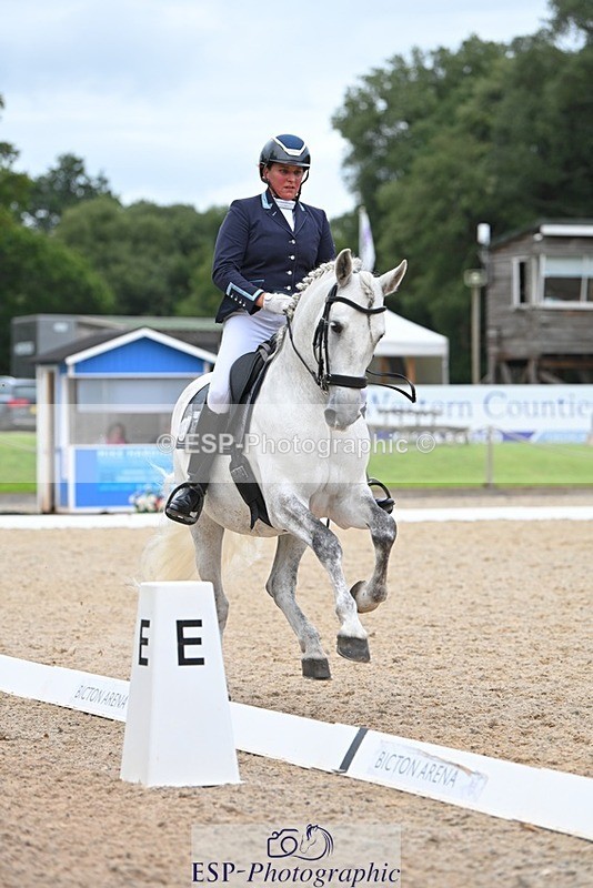 230813-173620-08710 - Cls 14 Medium Silver 16.45 to End