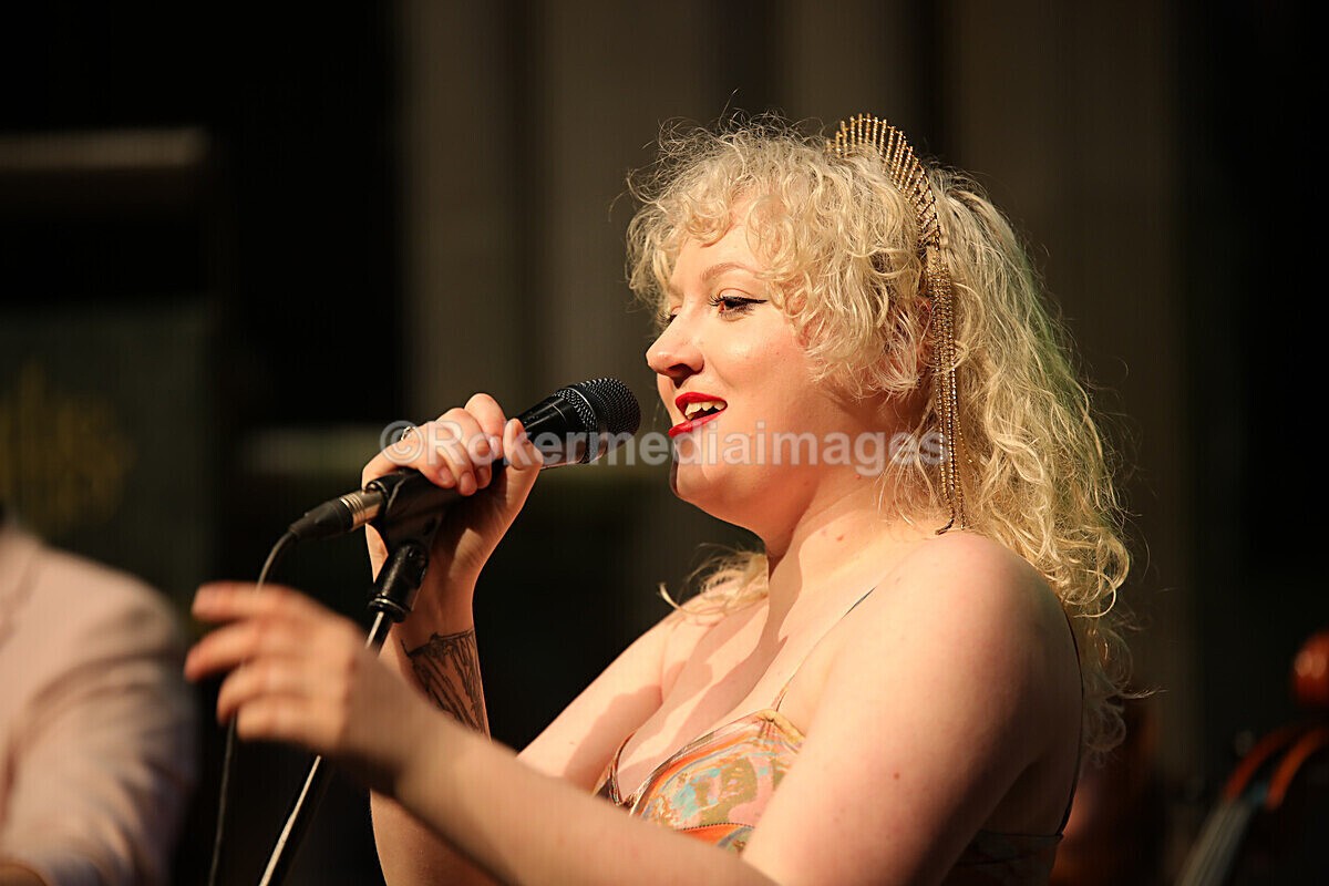 FOLK N BLUES-546 - FOLK and BLUES SEPT 2022