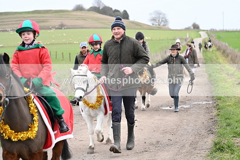 WJ7_1392 - Walk Home