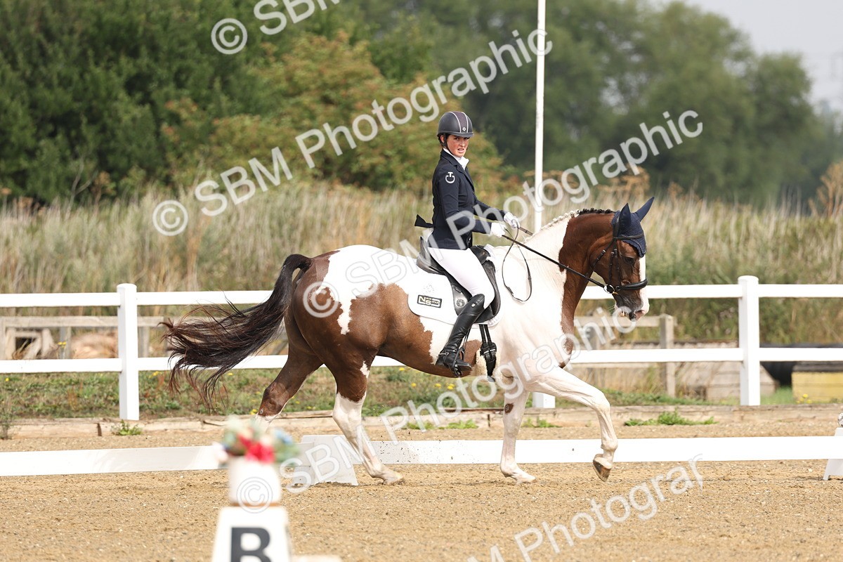 SBM_005456 - Class 6 - Novice 6 - 9.30-10.12