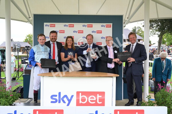 yr20082021r1-53 - Race 1 1.50pm Sky Bet Stakes