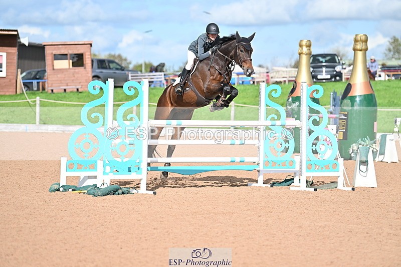 231014A-124646-04667 - Cls 19 1.15m Members Cup