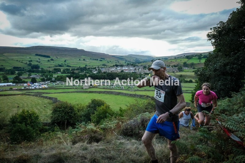 DSCF5166 - Reeth Fell race seniors