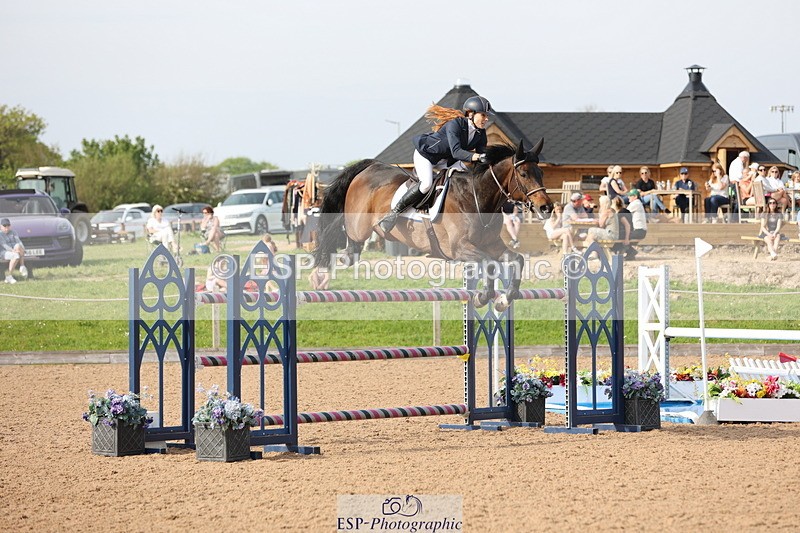 240511A-171126-15232 - Cls 38 National 1.40m Open