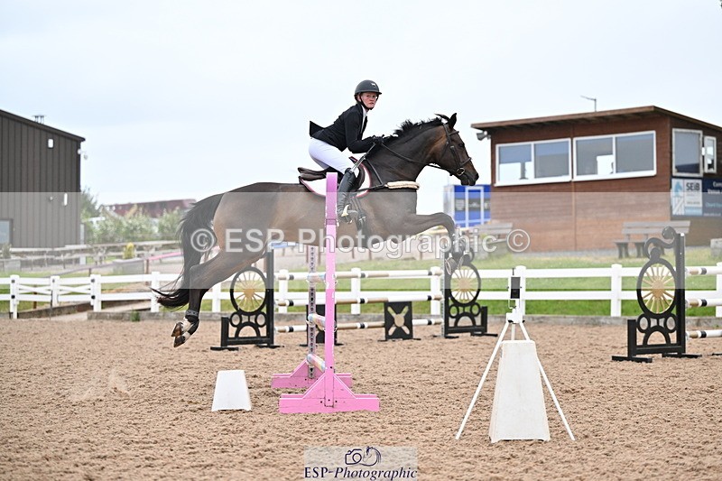 240703A-131543-00433 - Cls 05 Snr Fox & 1.20 Open