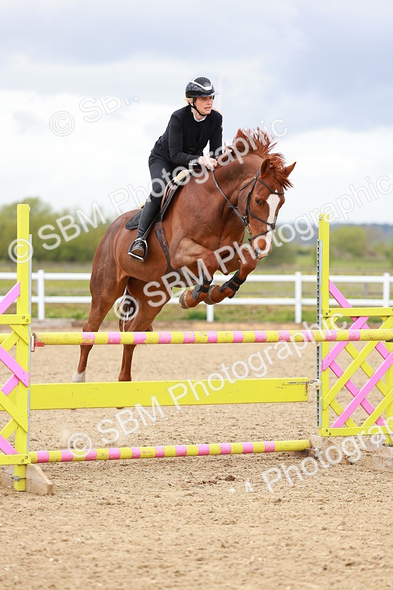 SBM_002248 - Class 10 - Senior Newcomers - 1.10m