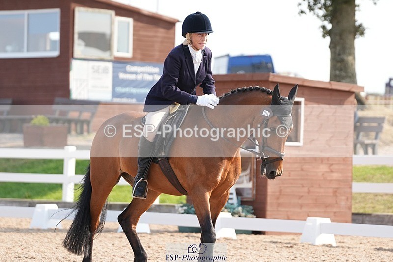 250817-094154-07222 - 157-Camilla.HankinsonChapel.Arch