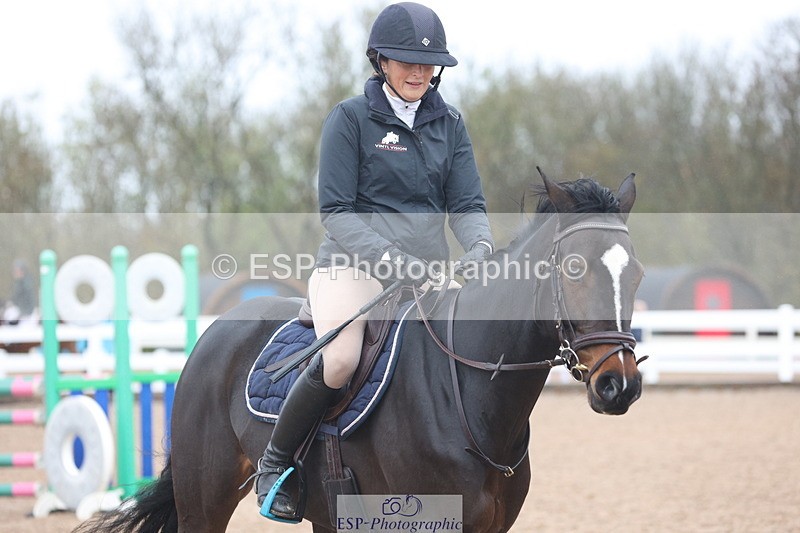 231112A-103818-03379 - Cls 17 Blue Chip Novice Winter Qualifier