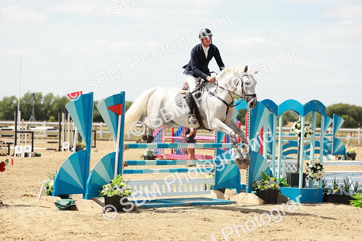 SBM_007731 - Class 3 - Senior Newcomers - 1.10m Open