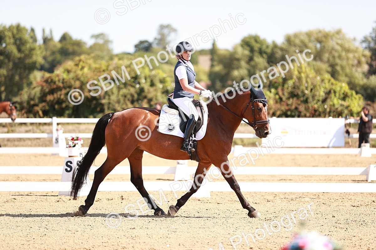 SBM_004423 - Class 12 - Novice 5 - 10.31-11.41