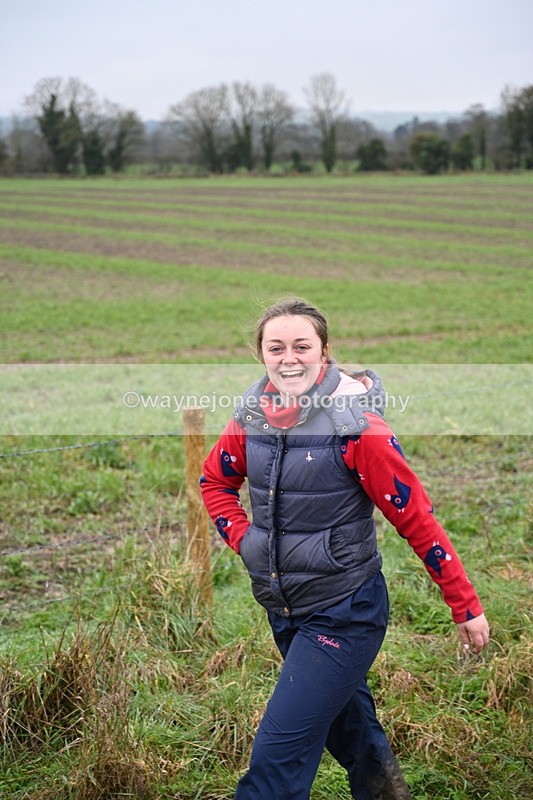 WJ7_9491 - Walk out..