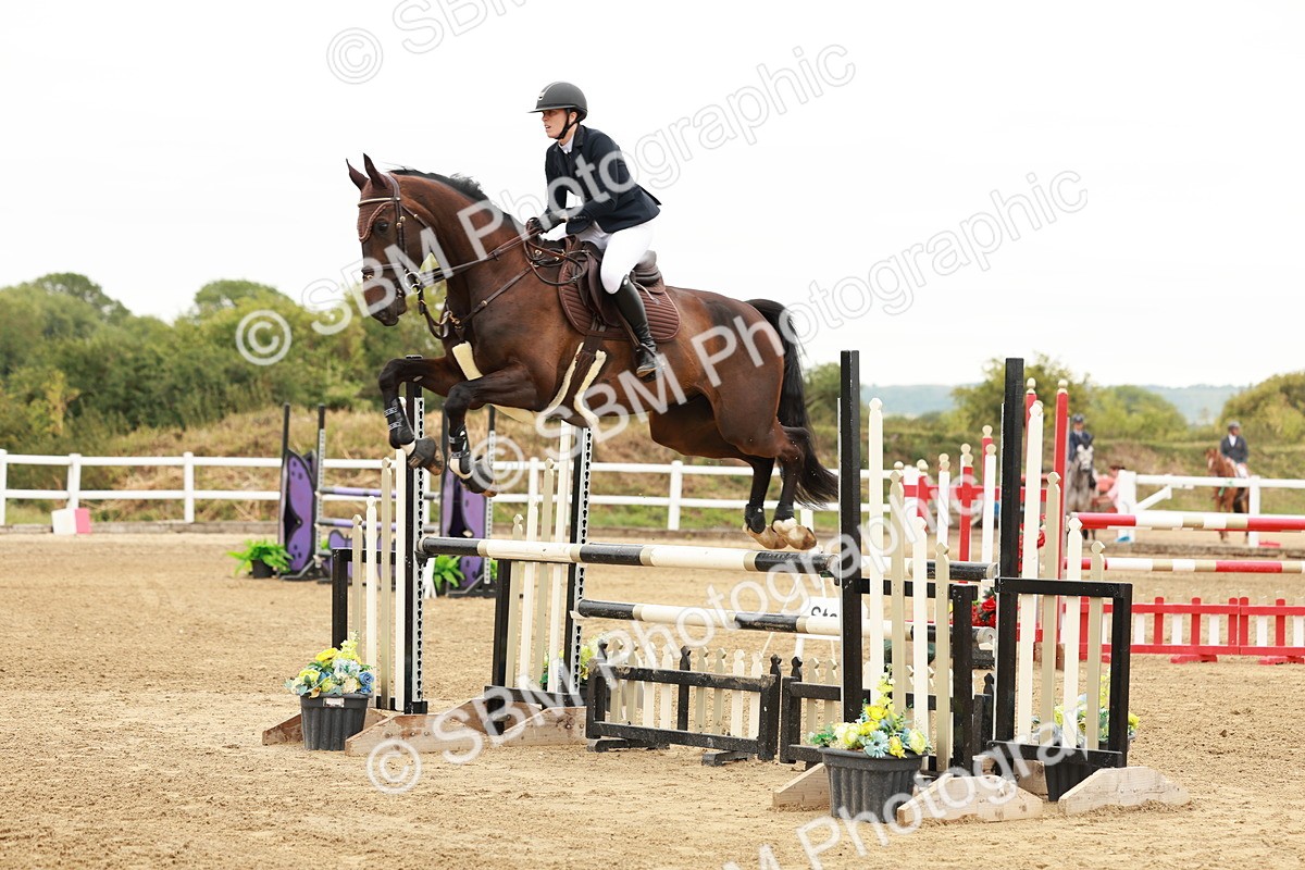 SBM_016586 - Class 20 - Senior Newcomers - 1.10m