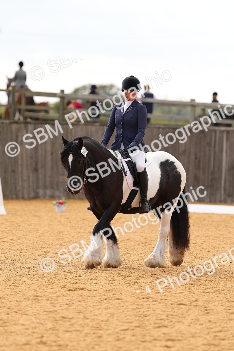 SBM_47416 - D6 - Small Tour Championship - Intro C