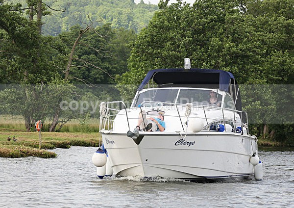 120628 CLARYS WT7A0496 - HENLEY ROYAL REGATTA Thurs 28th June 2012