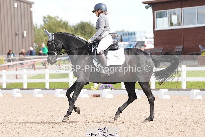 250906-120359-01691 - 011-Lee-Anne.PineMay.diamond