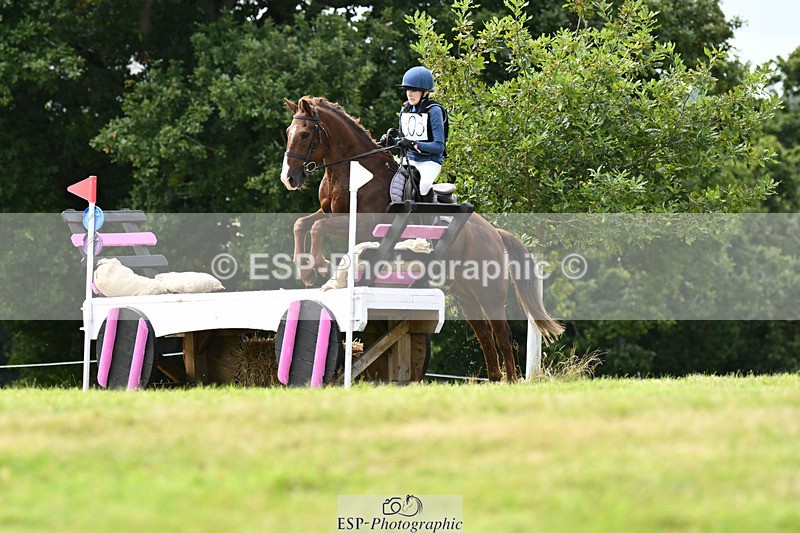 240825X-140549-34908 - 80cm XC 14.30 to 15.30