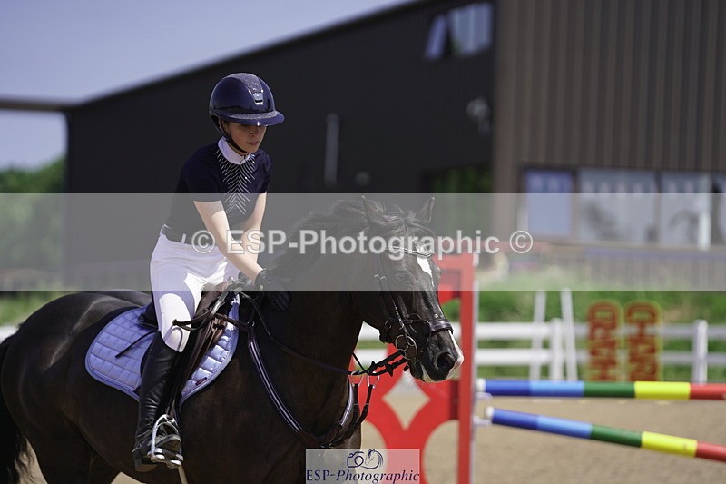 230625A-113258-03692 - Cls 3 Pony Bright Star and 148cm