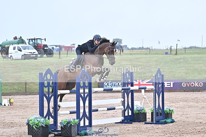 250731-100844-00306 - Cls 02 Snr Fox 1st Rnd