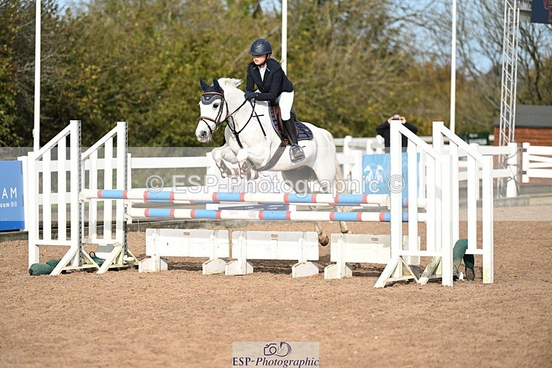 241026A-115224-00811 - SAT Cls 8 Pony Discovery and 90cm Open