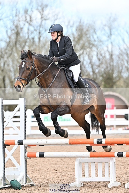 250328-110353-01369 - Cls 8 British Novice and 90cm