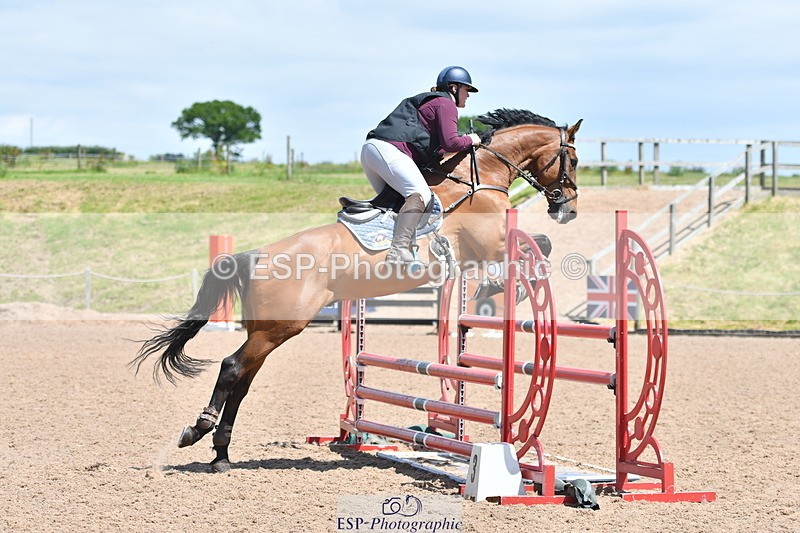 240609A-131816-05577 - Cls 18 Snr Newcomers and 1.10m Open