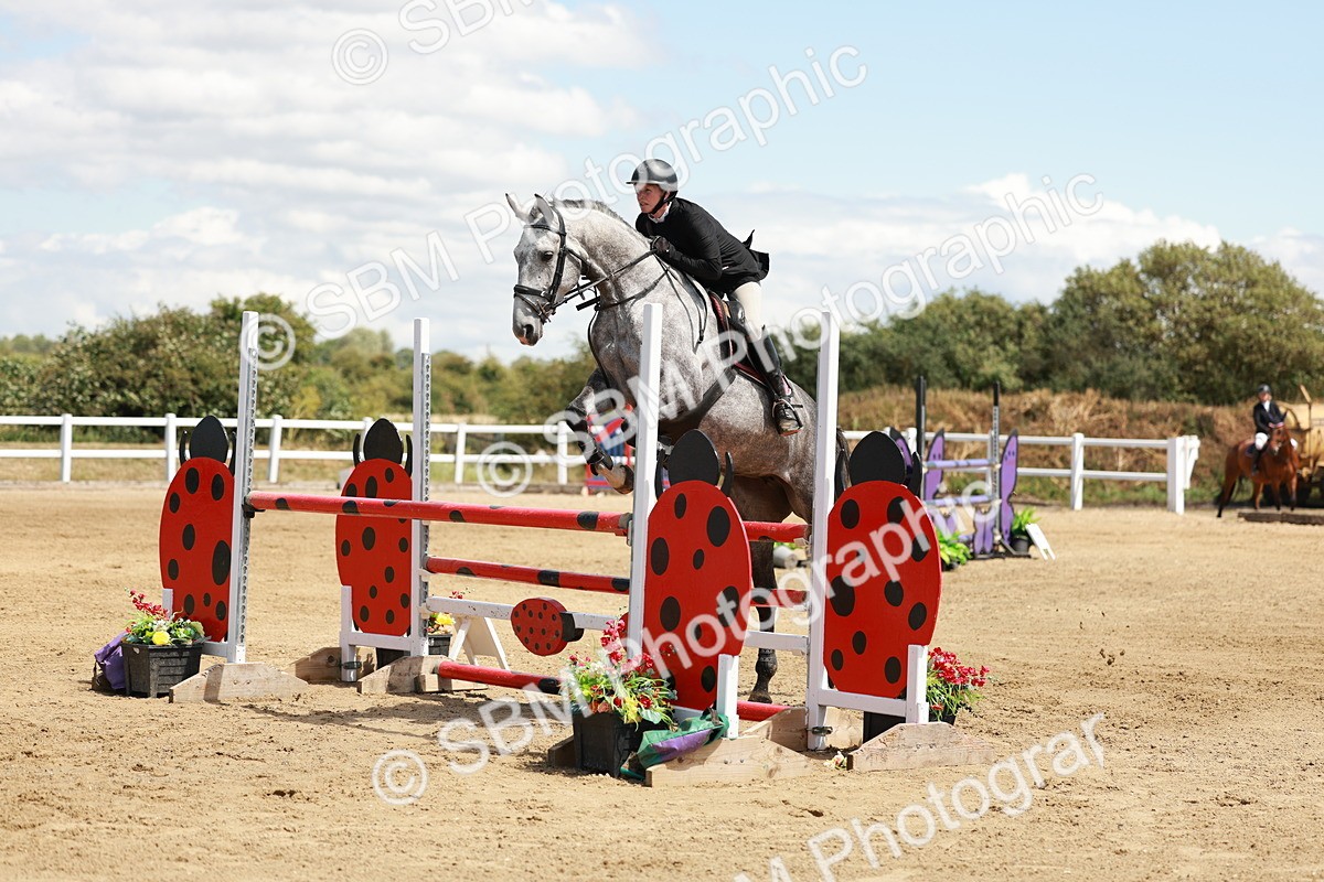 SBM_007380 - Class 3 - Senior Newcomers - 1.10m Open