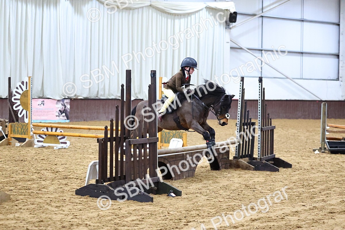 SBM_003045 - Class 35 - 60cm Training Stakes