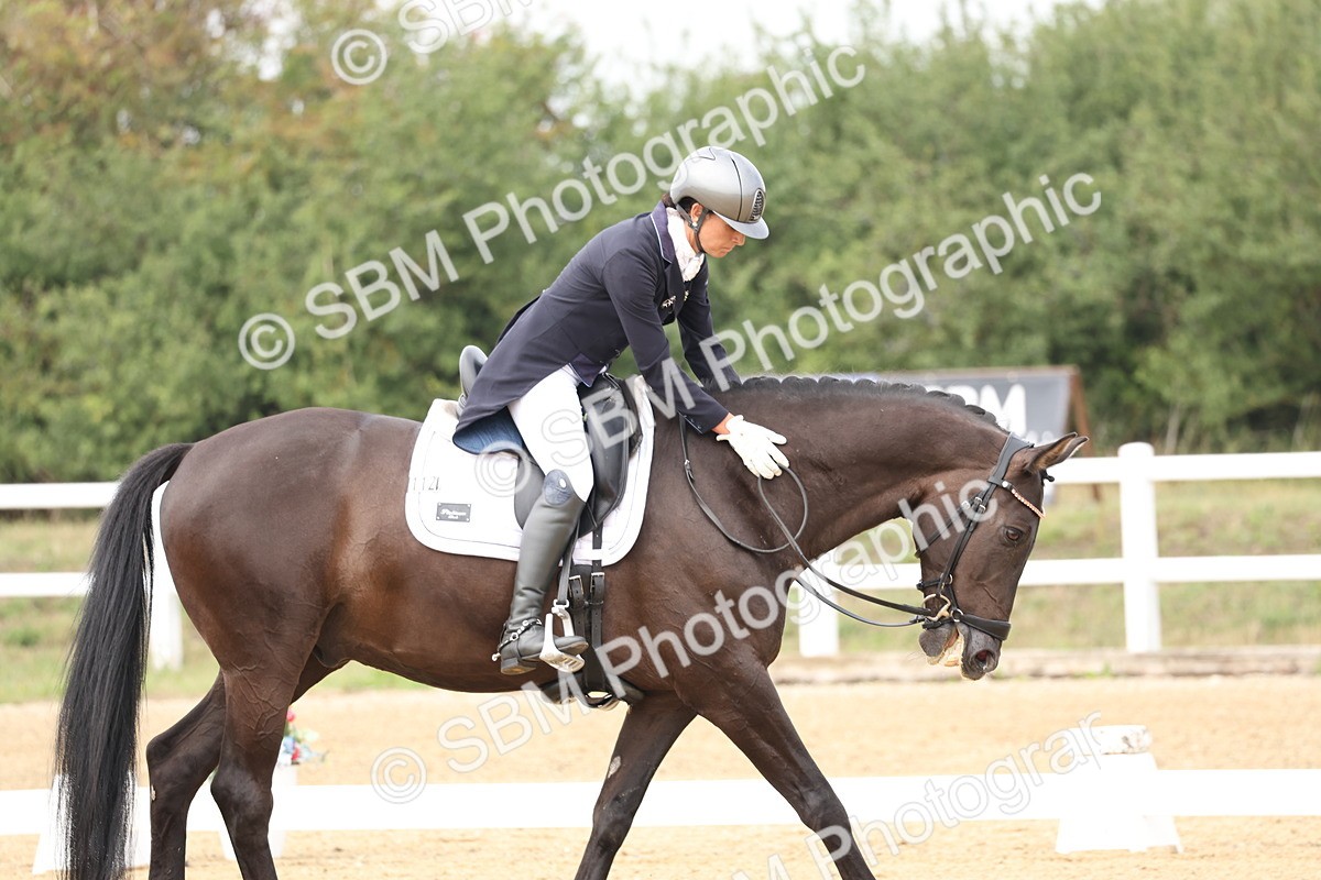 SBM_007593 - Class 9 - FEI INT I - 14.57-15.45