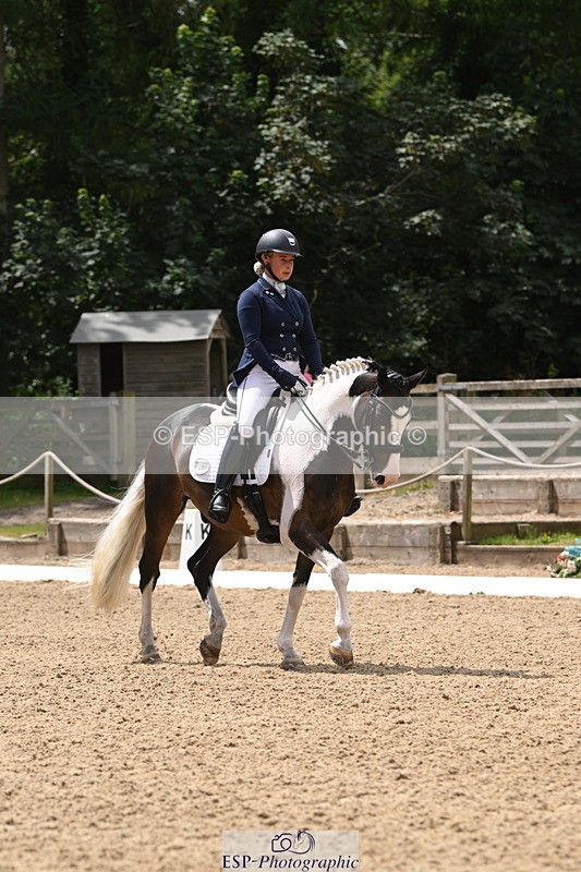 250720A-123552-10373 - 164-Dominique.Kinnaird-Perry-Pallas.Vanquish