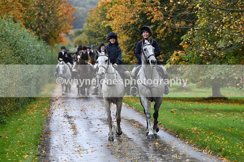 WJ5_6198 - B&B walk back for Hunt Tea !