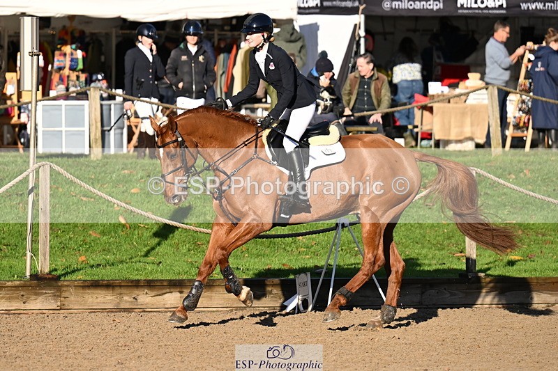 251024A-095407-06273 - B-127-Jessica.McCaldin