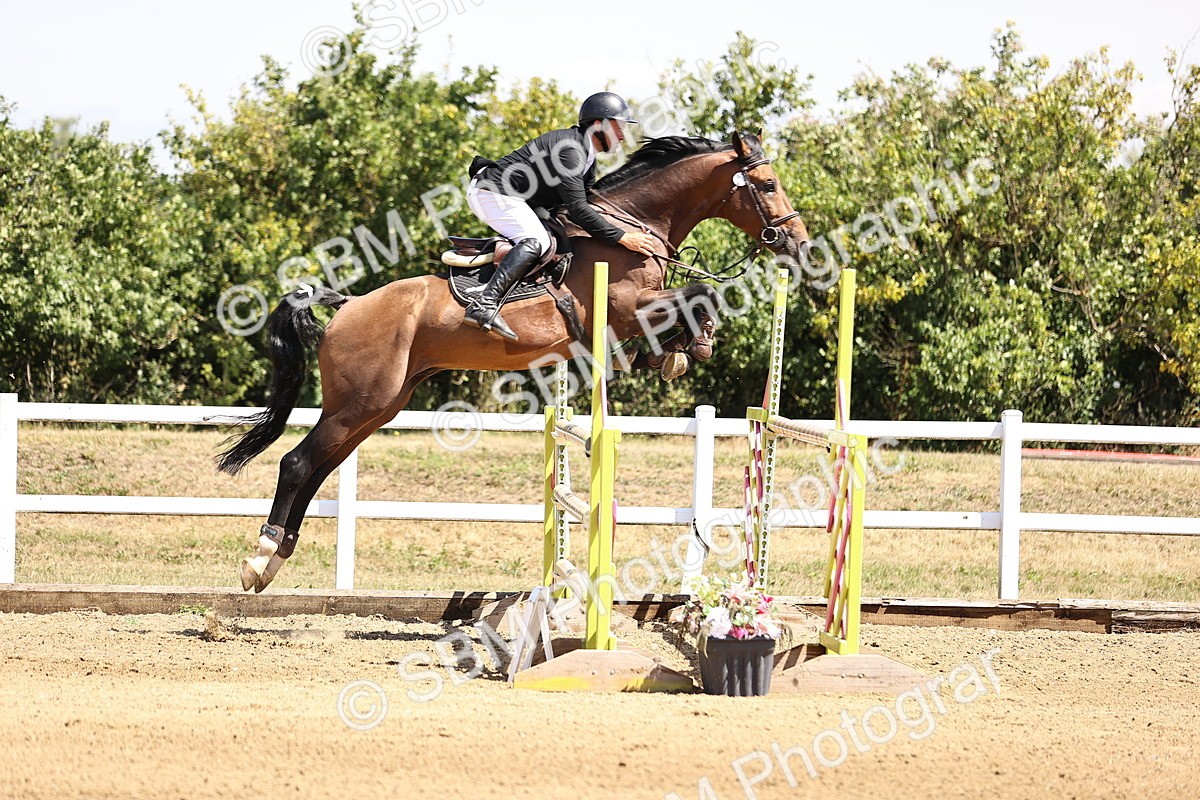 SBM_009987 - Class 9 - Senior Foxhunter - 1.20m Open