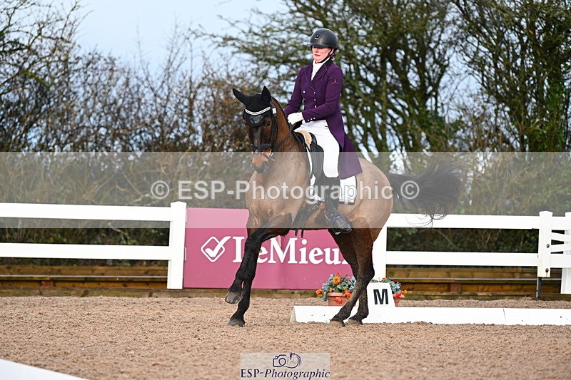 240218A-091713-05072 - 151-NICOLA.KAYES-BOSS.X