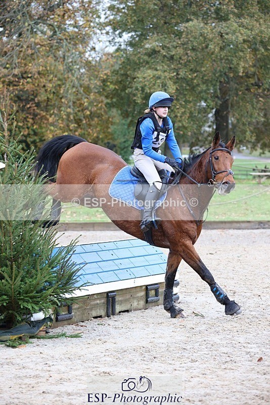 231118-133439-01909 - Cls 3 90cm