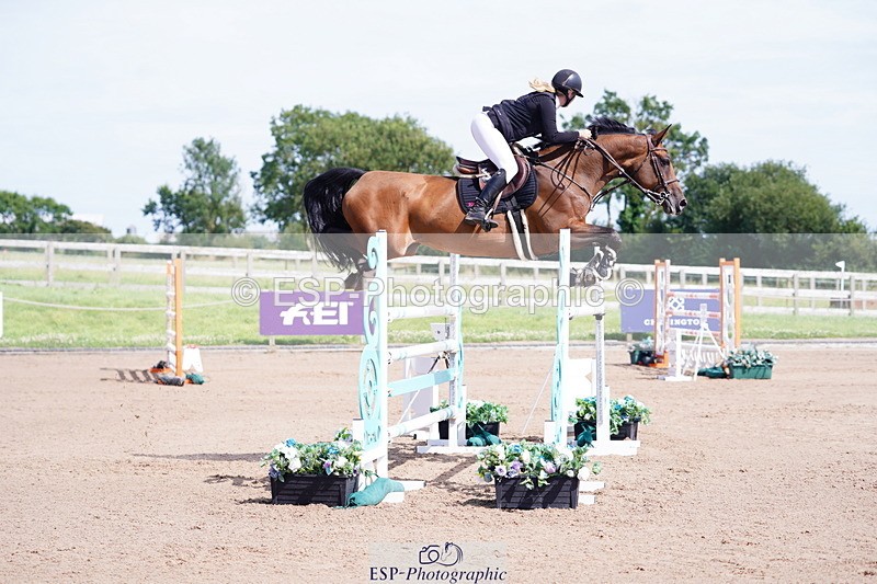 240803A-152612-08906 - Cls 32 National 1.30m Open