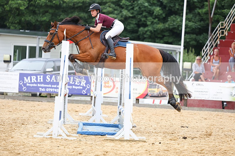 3E7A6412 - Class 8: Senior Newcomers/1.10m open