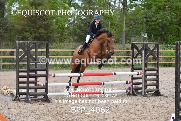 BPP_4062 - CLASS 4 Senior BritiNovice/ 90cm Open