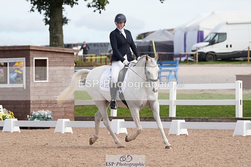 250906-130433-03508 - 065-Jessica.PerrySilver.Secret