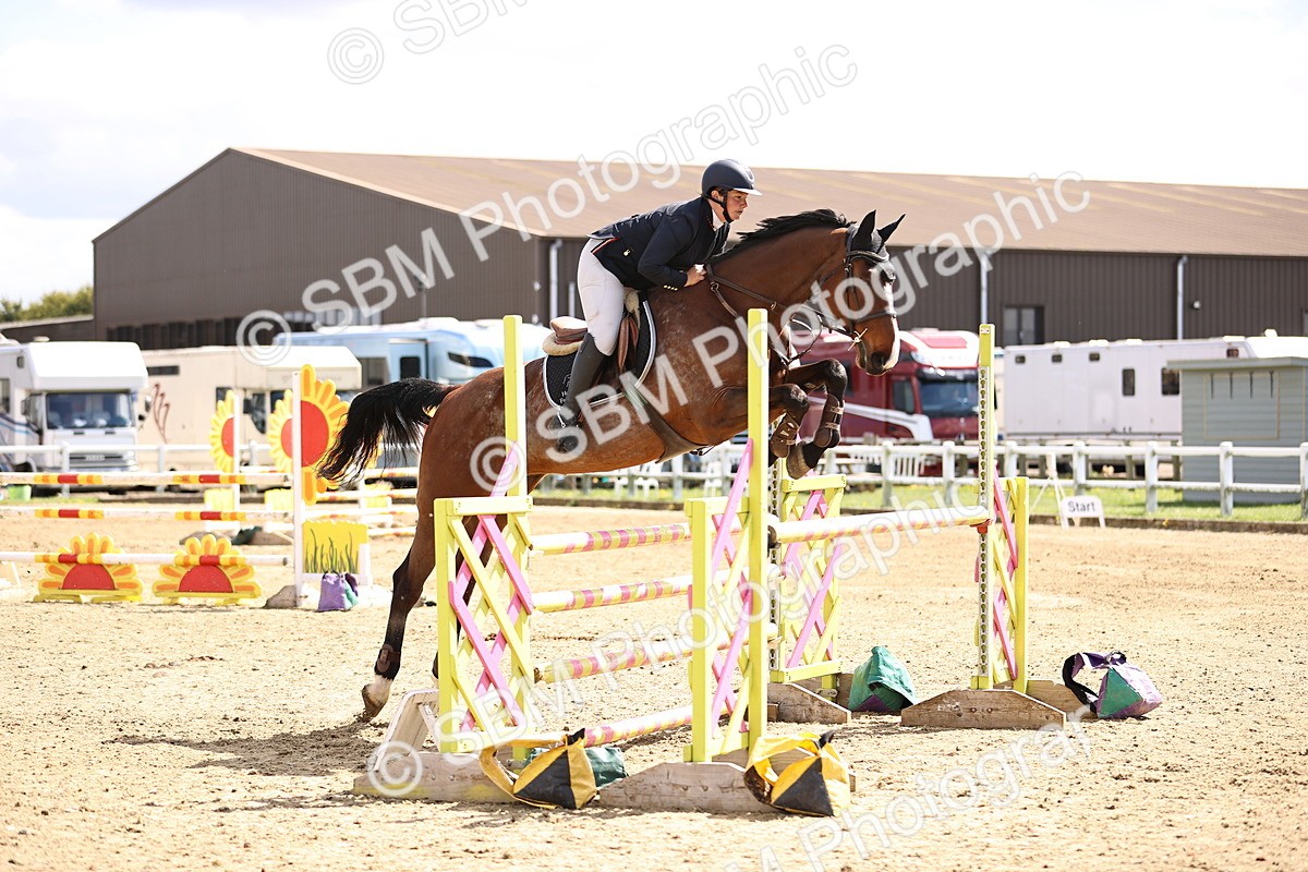 SBM_004207 - Class 17 - Senior Newcomers - 1.10m