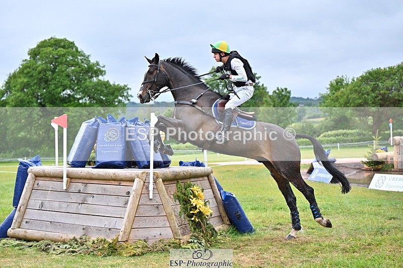 250524A-095512-08842 - A-012-Archie.Tulloch-ZIPPED.UP