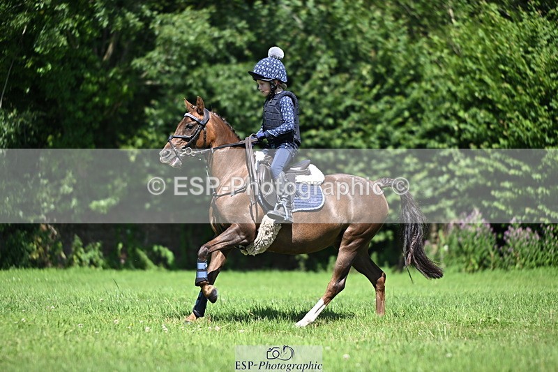 240729B-142651-02777 - Abbie's Group XC