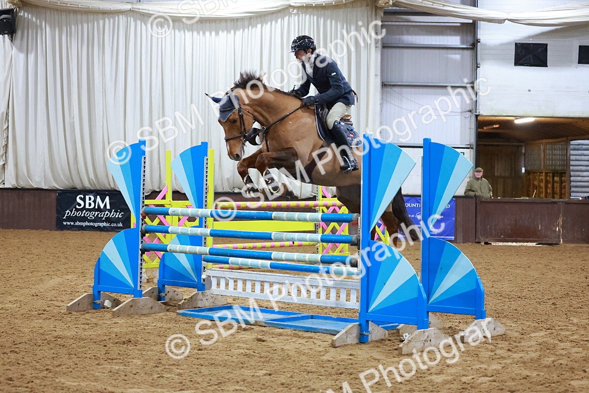 SBM_002526 - Class 5 - Senior Foxhunter 1.20m