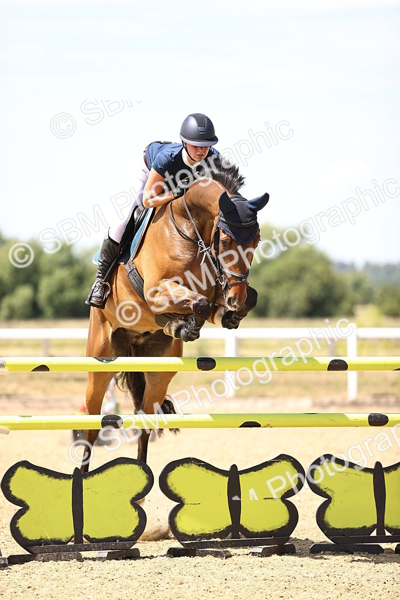 SBM_001430 - Class 16 - GFS Senior Newcomers 1.25m