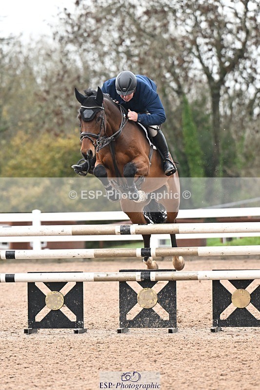 251105-141817-00838 - Cls 06 Fox & 1.20m